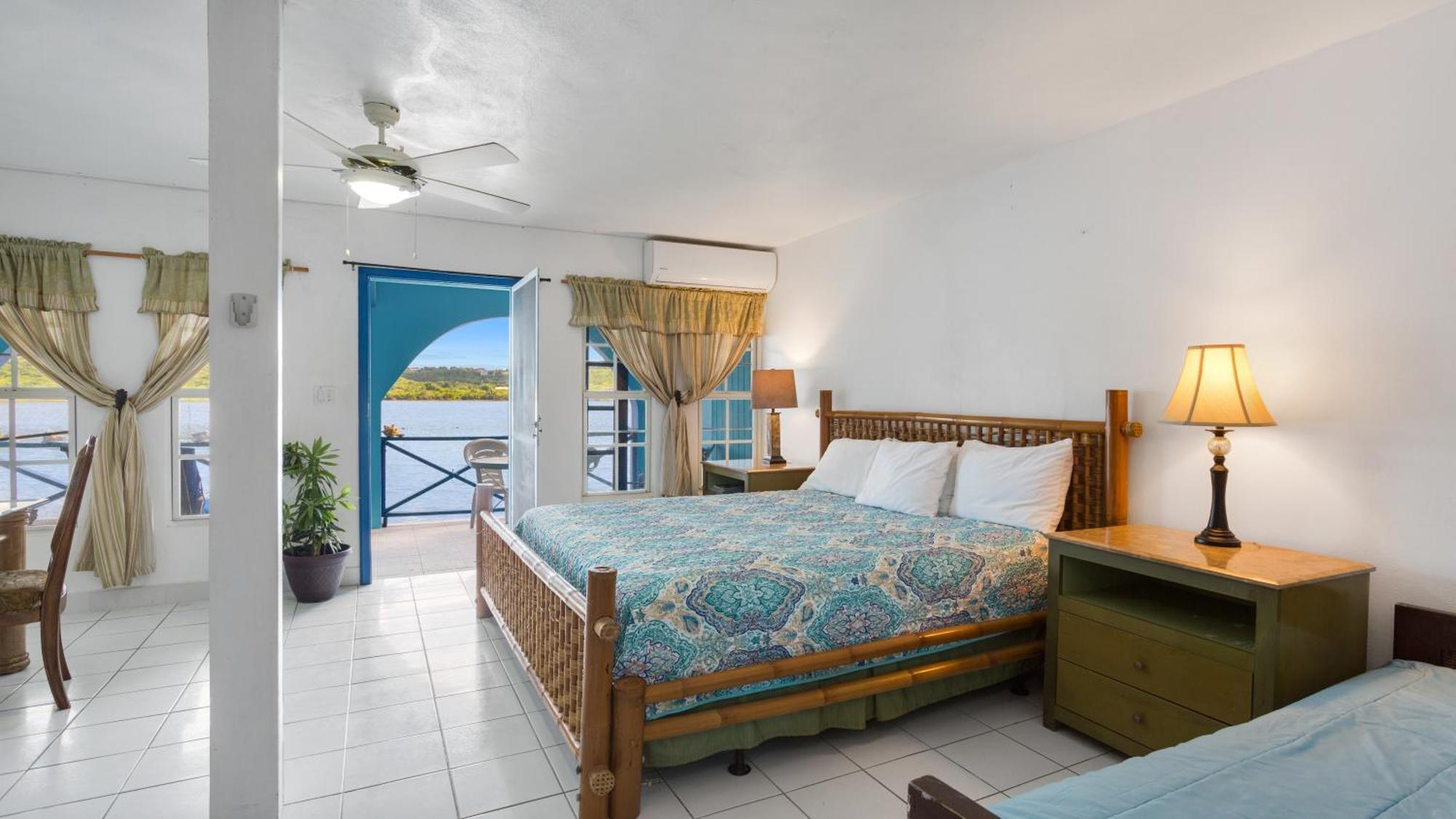 Edwards Guesthouse Sandy Ground Village Luaran gambar